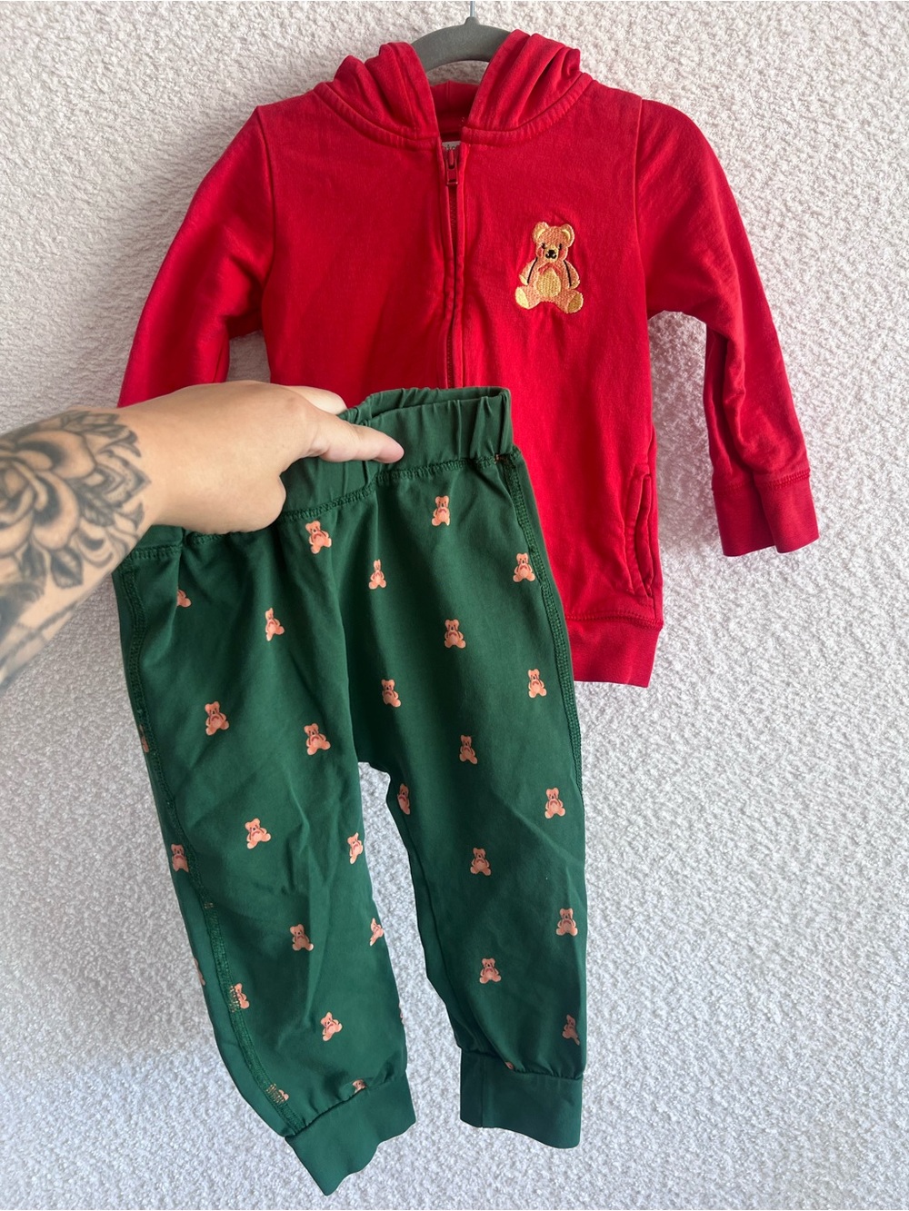 Monica + Andy Infant Christmas Teddy Bear Two Piece Set Size 18-24 Months